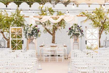 Bride and groom at Borgolea, elegant wedding photography set in a romantic atmosphere.