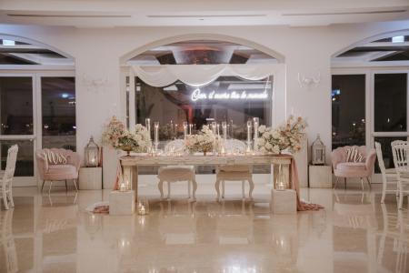 Elegant wedding photography, details and authentic moments of the couple by Oleandri Wedding.