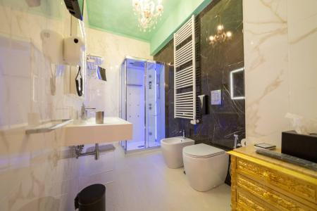 Il bagno della Camera Amalfi.