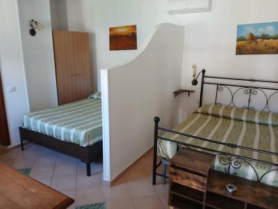 Quadruple open-plan studio apartment at Hotel Village Tabù.